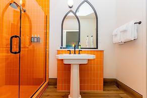 The Russell Nashville