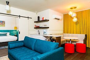 The Russell Nashville