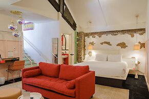 The Russell Nashville