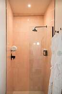 The Russell Nashville