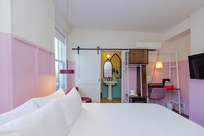 The Russell Nashville