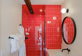 The Russell Nashville