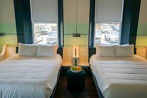 The Russell Nashville