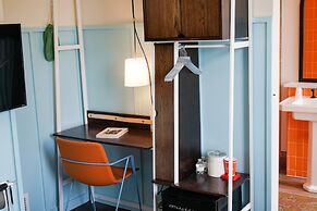 The Russell Nashville