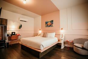 The Russell Nashville