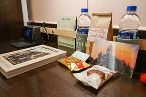 The Russell Nashville