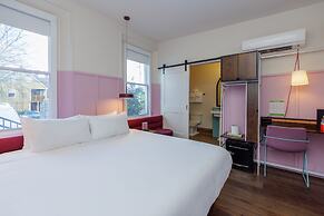 The Russell Nashville