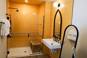 The Russell Nashville