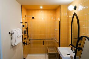 The Russell Nashville