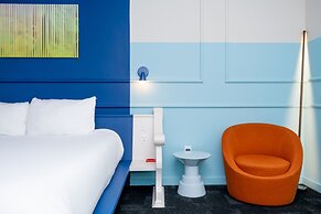 The Russell Nashville