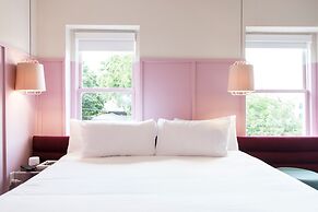 The Russell Nashville