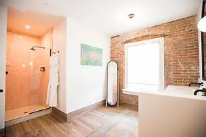 The Russell Nashville