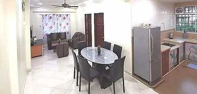 Just For You Highlands Apartment.