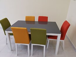 Just For You Highlands Apartment.