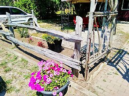 Buddha Bing Cottage and Cabins