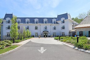 Hotel Mirbeau Inn & Spa, Rhinebeck, United States of America - Lowest ...