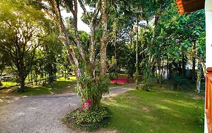 Pousada Chácara Das Acácias