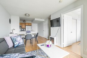 Simply Comfort Gorgeous Apt North York