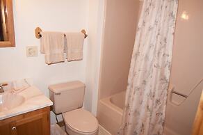 Northwoods A4 - Huckleberry Hideaway