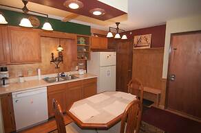 Slopeside Condo D102