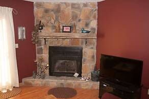 Slopeside Condo D102