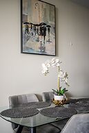 GLOBALSTAY. Modern North York Condos