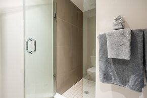 GLOBALSTAY. Modern North York Condos