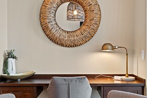 GLOBALSTAY. Downtown Calgary Apartments. Free parking