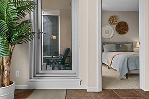 GLOBALSTAY. Downtown Calgary Apartments. Free parking