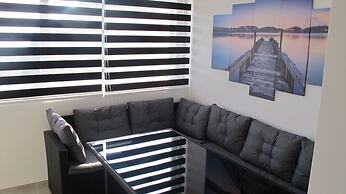 Comfortable 2 Bedroom Apartment