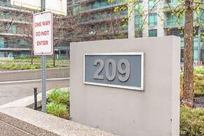 GLOBALSTAY. Fort York Apartments