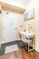 GLOBALSTAY. Fort York Apartments