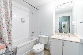 GLOBALSTAY. Fort York Apartments