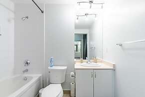 GLOBALSTAY. Fort York Apartments