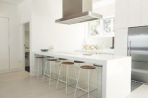 Executive Beachside Loft