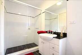 Bondi Beach Garden Apartment