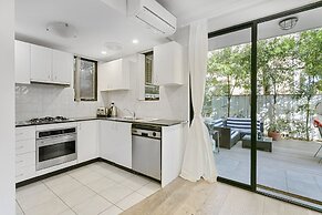 Bondi Beach Garden Apartment