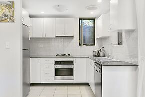 Bondi Beach Garden Apartment