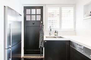 The Double Bay Executive Apartment