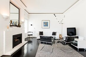 The Double Bay Executive Apartment