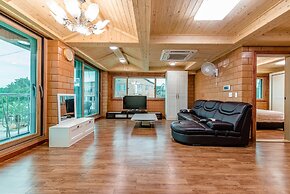 Haedoji Hwangto Town