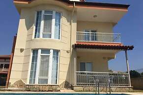 Belek Granada Villa 2 by Belek Rental