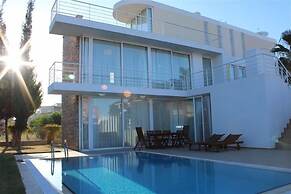 Novron Villa 4 Bedroom by Belek Rental