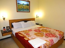 Nahar Manchester Inn