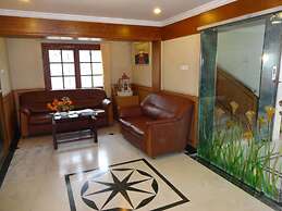 Nahar Manchester Inn