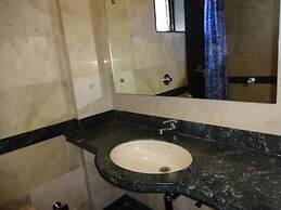 Nahar Manchester Inn