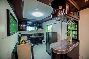 Villa Esmeralda Bryan's Resort Hotel and Restaurant