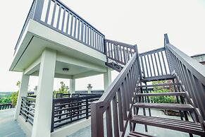 Villa Esmeralda Bryan's Resort Hotel and Restaurant