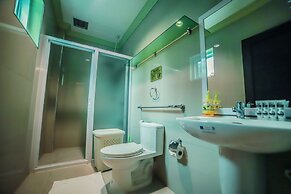 Villa Esmeralda Bryan's Resort Hotel and Restaurant