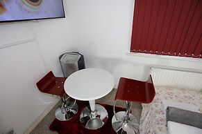 Lovely Studio Apartments - Thamesmead